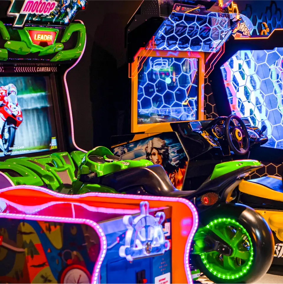 Arcade Bee Blue City